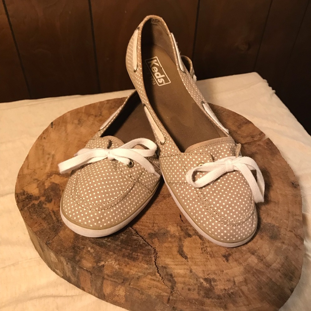 Keds Super Cute Khaki Polka Dot Slip On Size 8.5